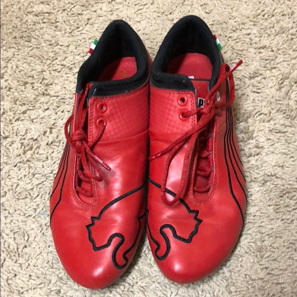 Red puma tennis shoes
